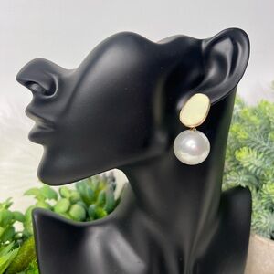 Elegant Pearl Drop Earrings